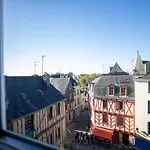 SAINT-GEORGES, splendide T3 centre historique de Vannes